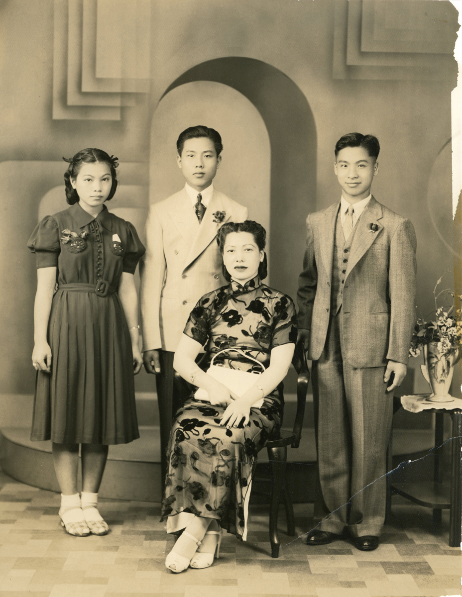 Lew Hoy Sue Family – Yucho Chow
